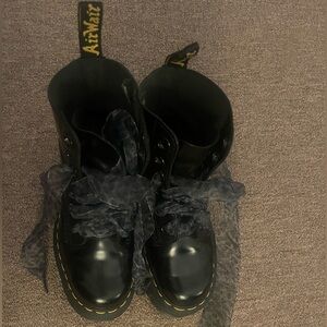Womens Dr. Martens Molly Size 6 M BLACK sheer leopard laces Doc Martens